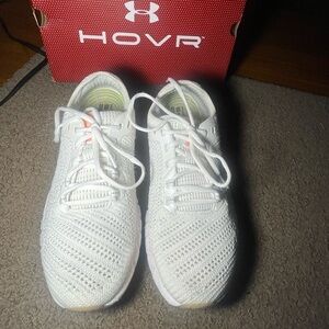 Under Armour women’s HOVR sonic 2